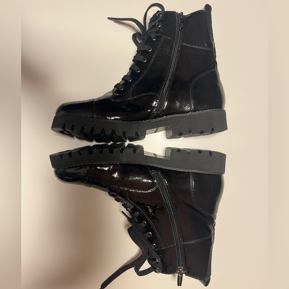 Donald Pliner Black Patent Pleather Combat Boots Size 9